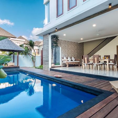 The Kamojang Jimbaran Villa Kuta Lombok Buitenkant foto
