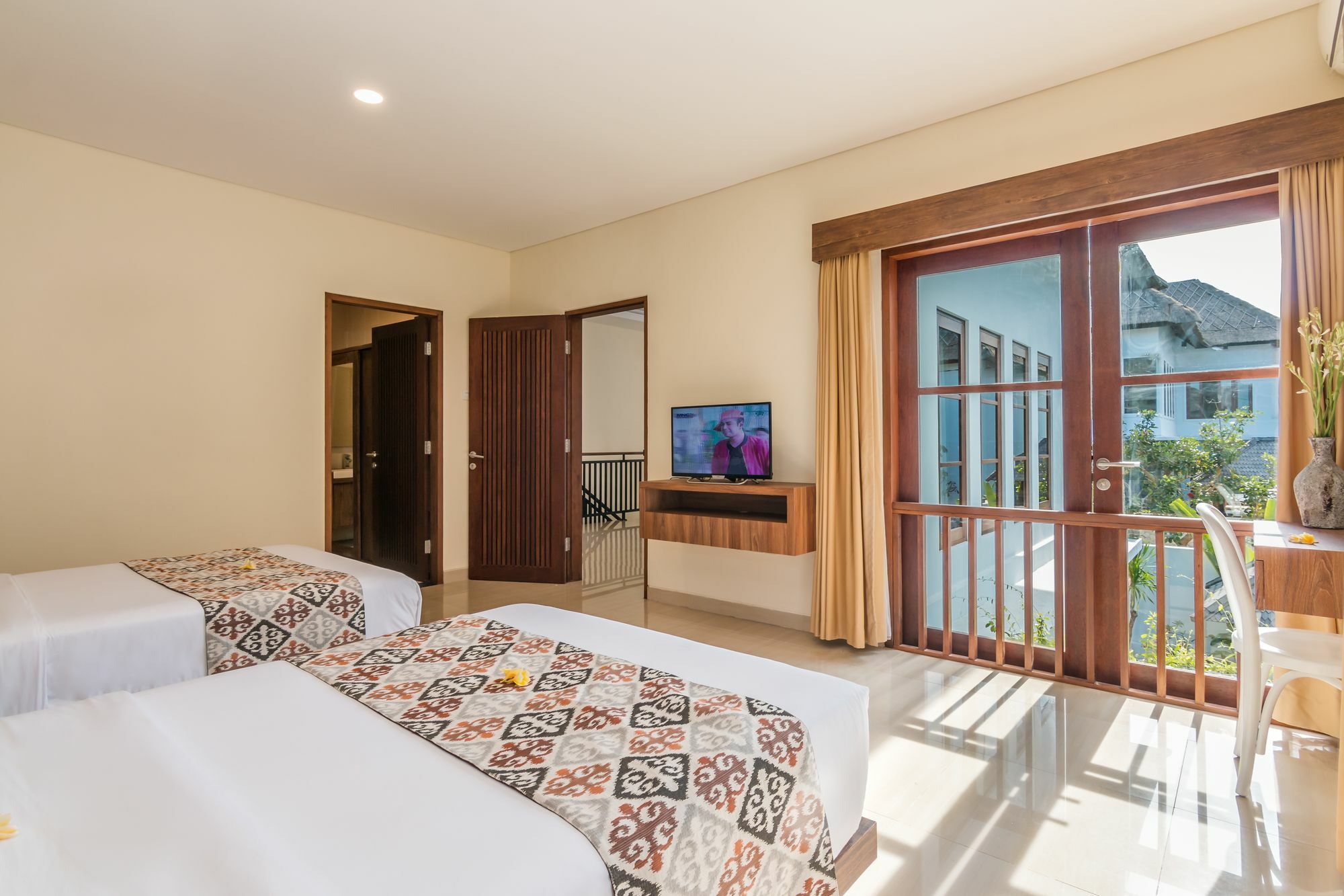 The Kamojang Jimbaran Villa Kuta Lombok Buitenkant foto